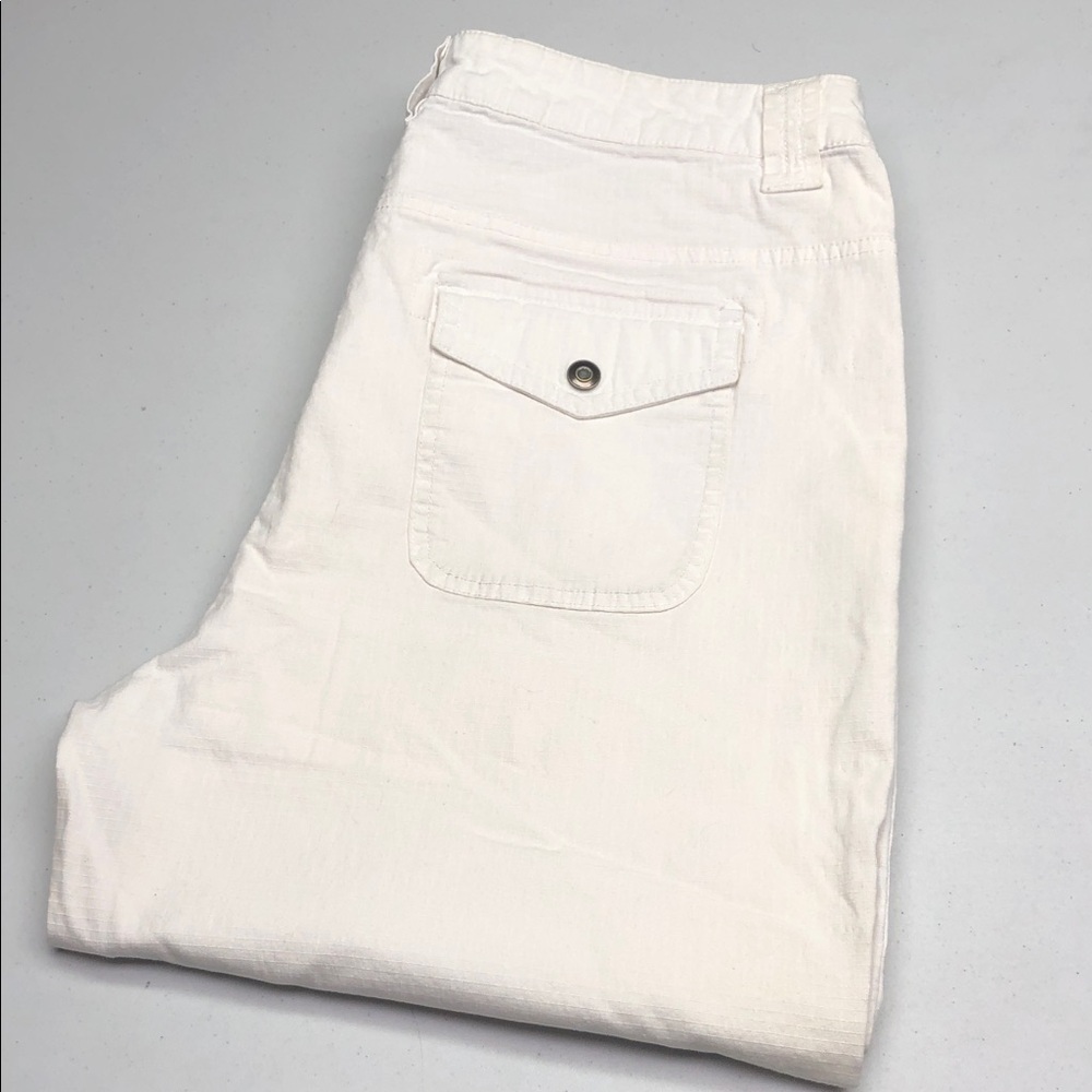 ONYX WHITE COTTON CAPRIS 16/33x22 LIKE NEW ⭐️